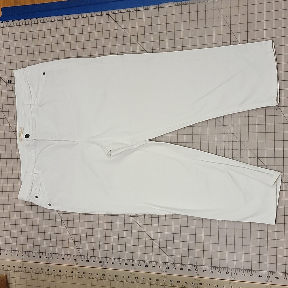 JJill Smooth Fit Denim White Capri Crop Pants Size 20 (Fits Like Size 18-20)